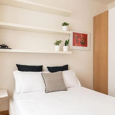 studio apartment Brera-2
